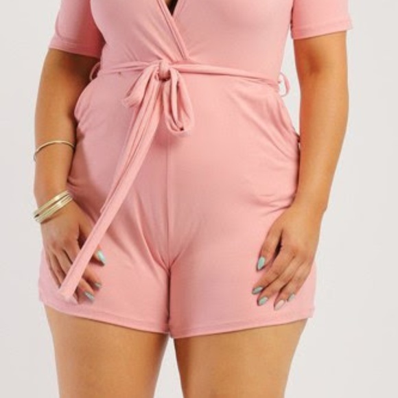 Short Sleeve Romper Pink Plus Size - Picture 2 of 2